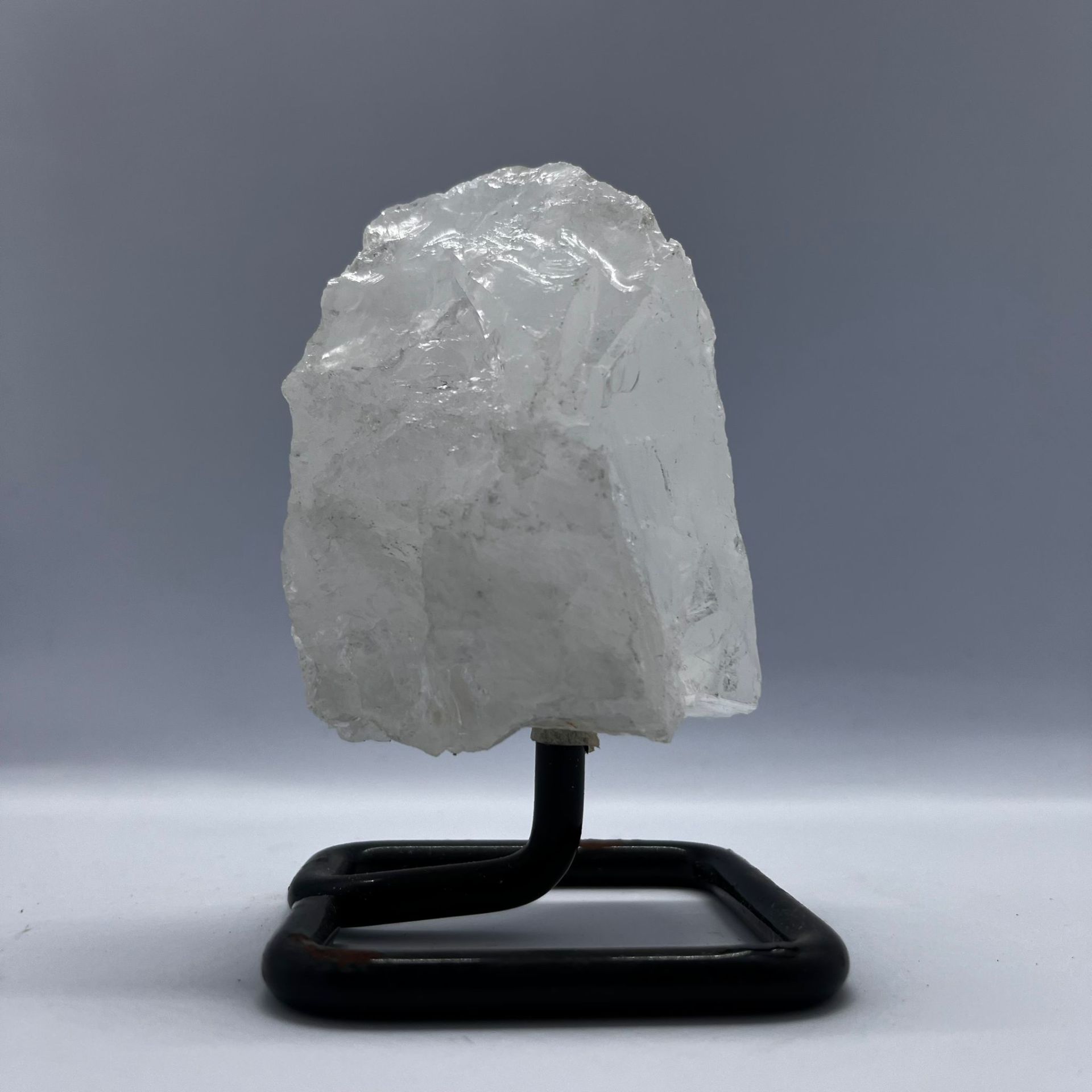 STANDLI KRİSTAL KUVARS DOĞAL TAŞ 280 GR